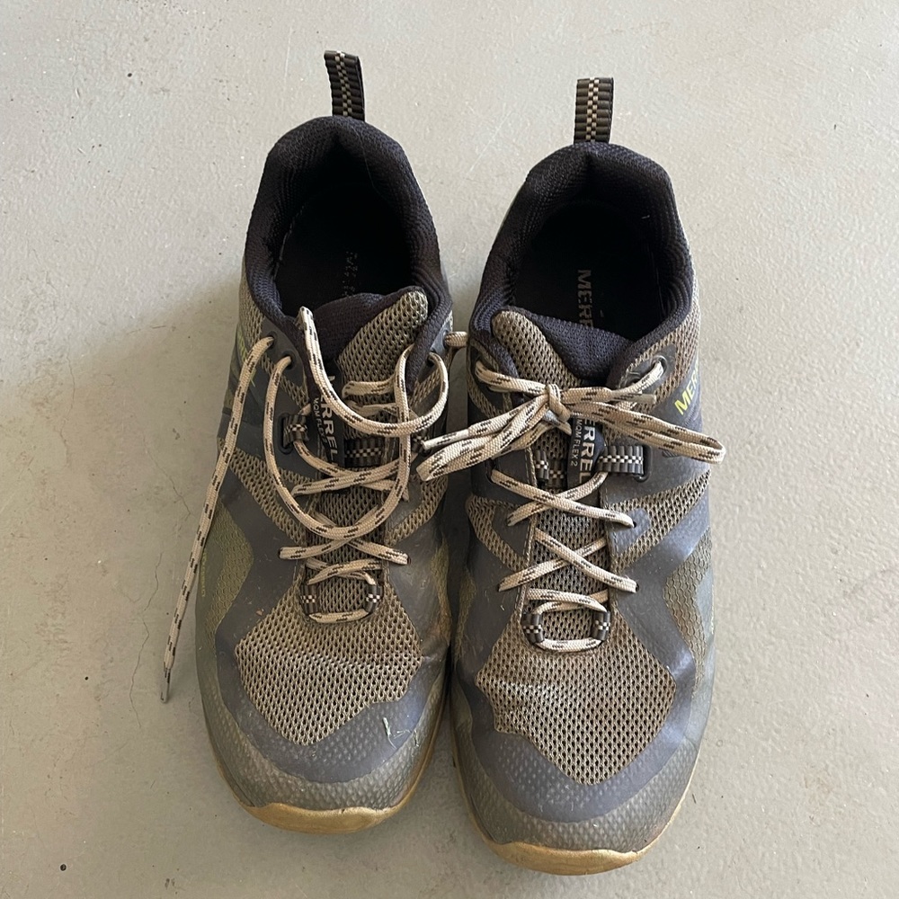 Men’s Size 13 Merrell Hiking Shoes